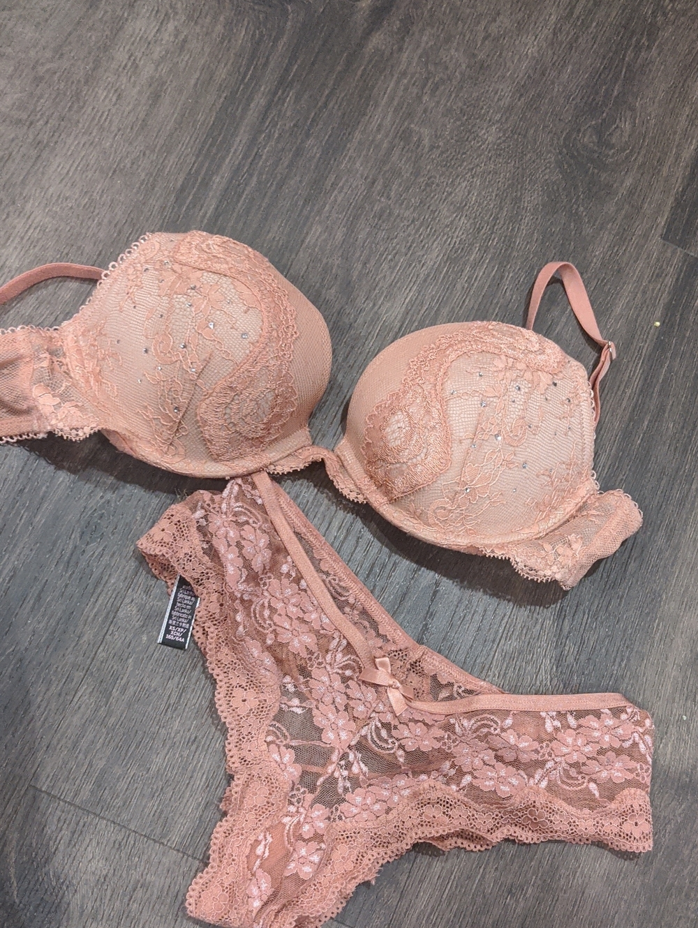 Victoria's Secret Blush Pink Lace Push-Up Bra & Bikini Set